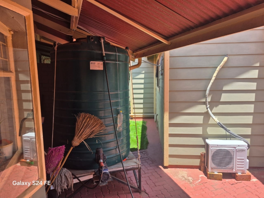 3 Bedroom Property for Sale in Geelhoutpark North West